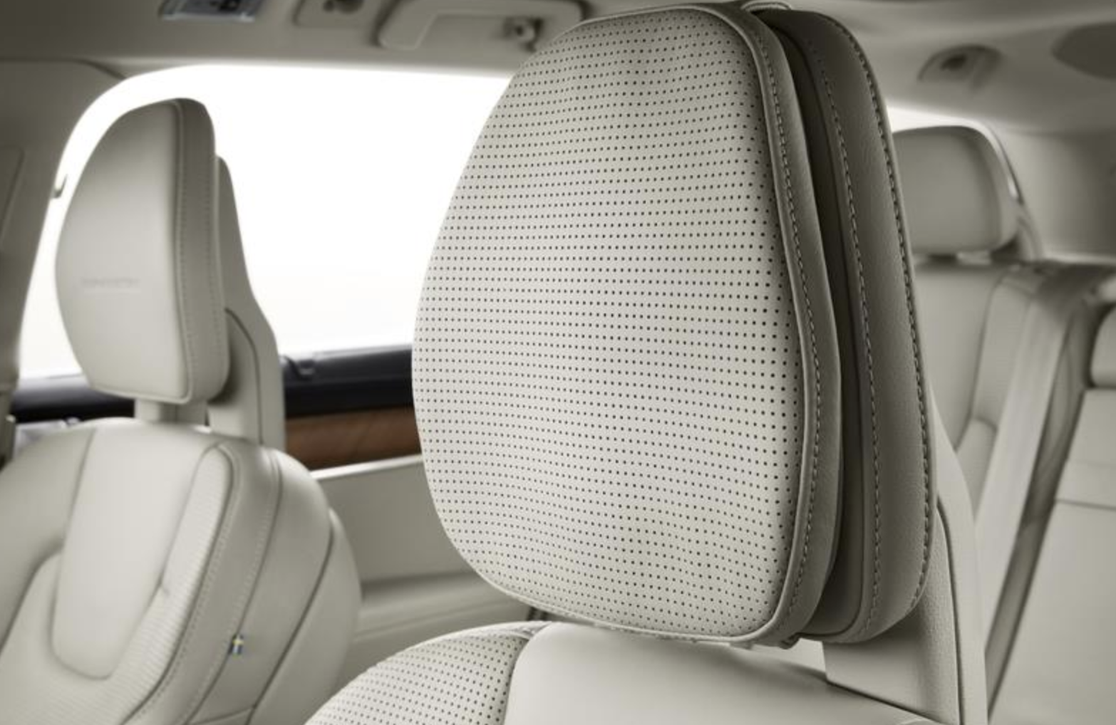 VOLVO Koltuk Başlığı Pedi 31470566