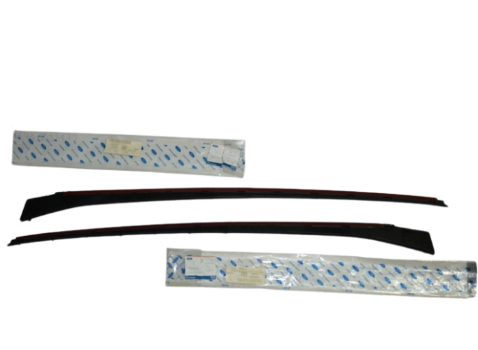 Ford Kuga Ön Cam Çıtası  8V41S03178AE