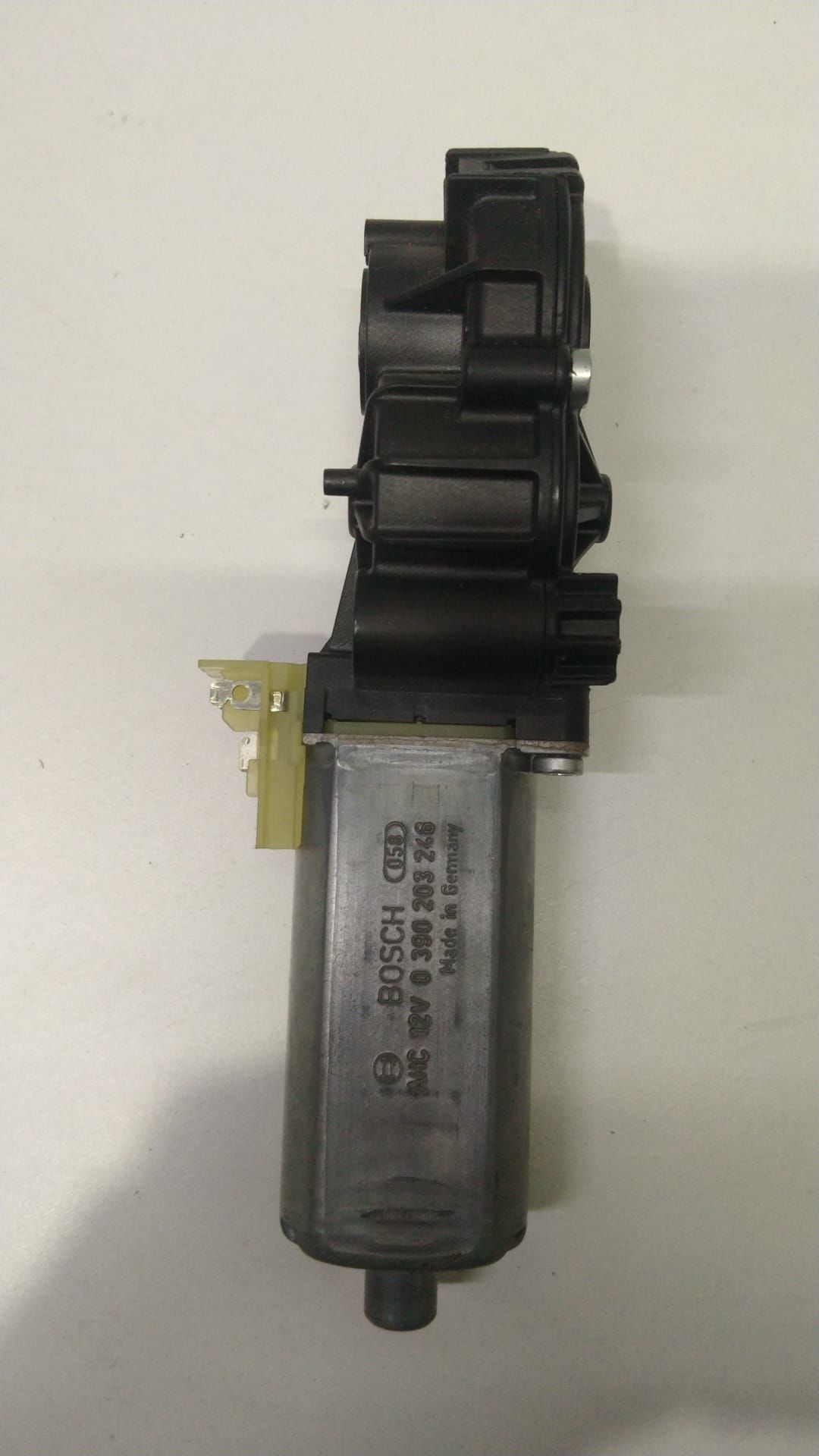 KOLTUK AYAR MOTORU 8613788