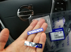 S60 S80 XC60 Direksiyon Amblemi ( Volvo Yazısı ) 31467395