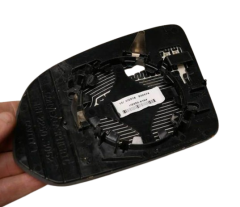 VOLVO XC40 Isıtmalı Yan Ayna Camı 31477520