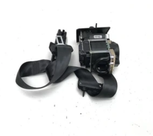 VOLVO XC40 Ön Sağ Emniyet Kemeri 32353410