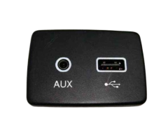 Fiat Egea Aux Usb Giriş Soketi 735647073