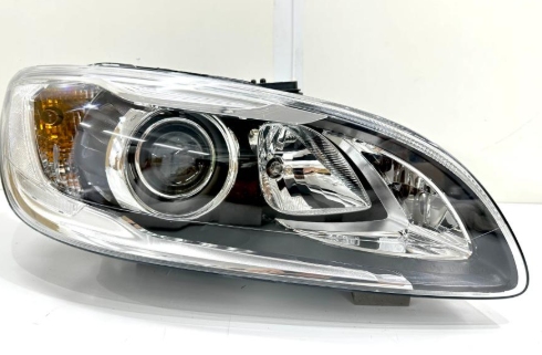 Volvo S60 Sağ Far 2010-2018 31698821