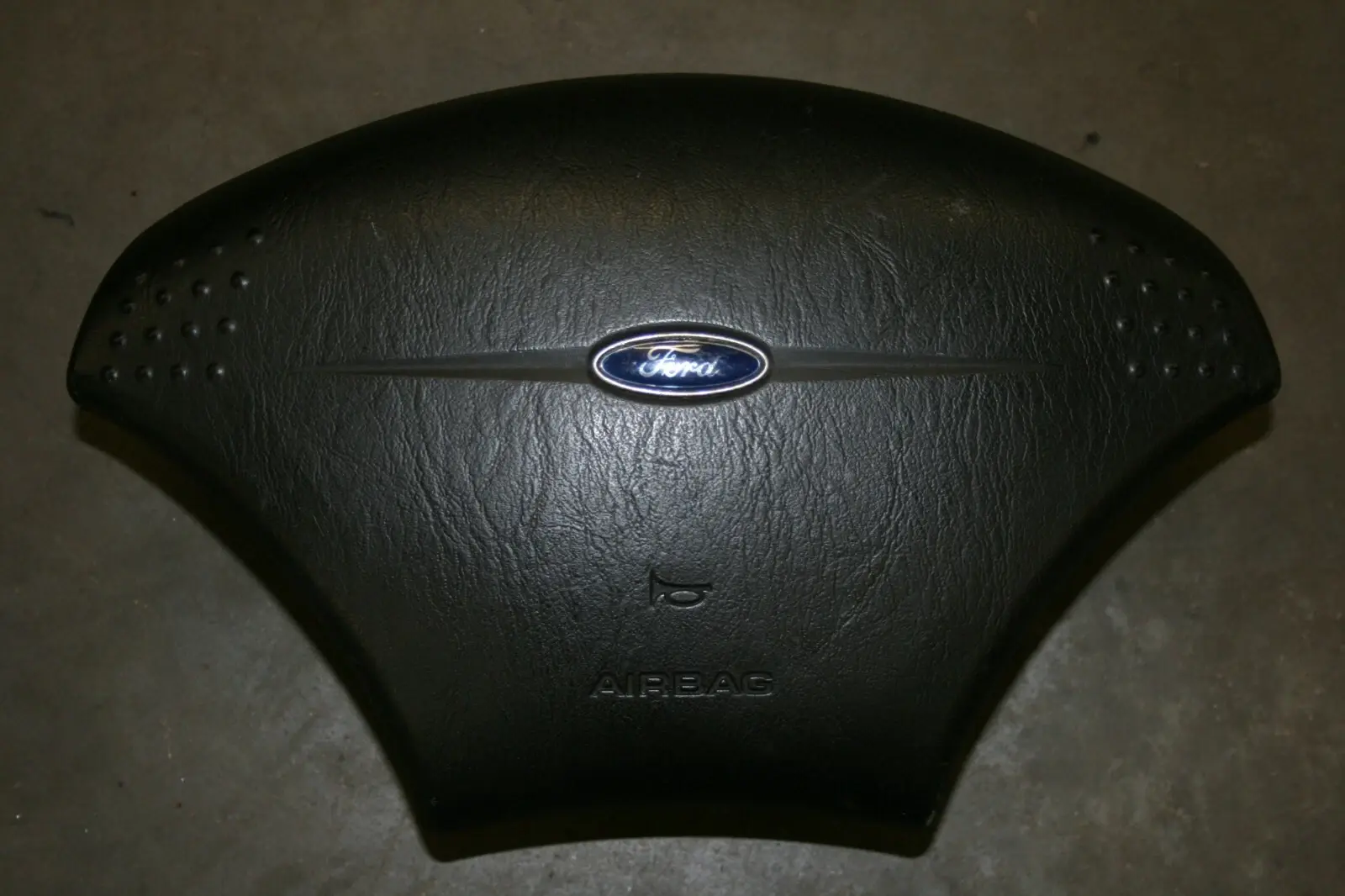 98ABA042B85DCYYFY FOCUS DİREKSİYON GÖBEĞİ HAVA YASTIĞI ( AİRBAG )