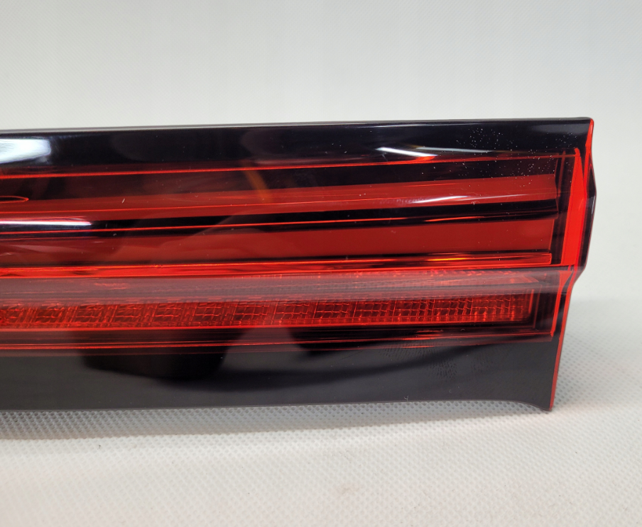 Volvo S90 Bagaj Sağ İç Led Lambası Stop 31108932 , 32228340 / 31689983