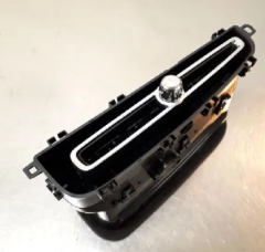 VOLVO  XC40 Orta Sol Kalorifer Izgarası 31442627