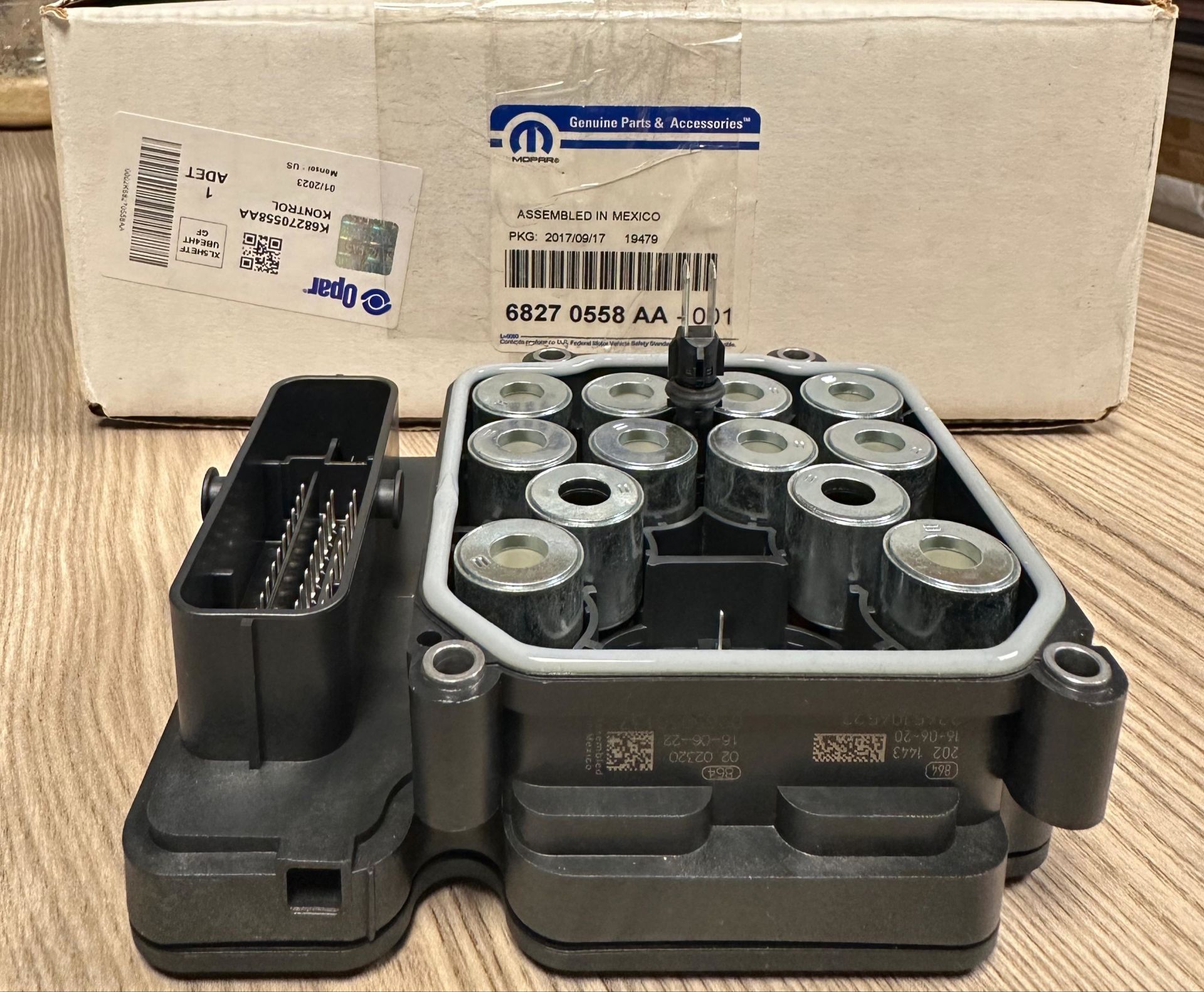 JEEP Cherokee ABS Fren Modülü K68270558AA