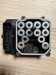 JEEP Cherokee ABS Fren Modülü K68270558AA