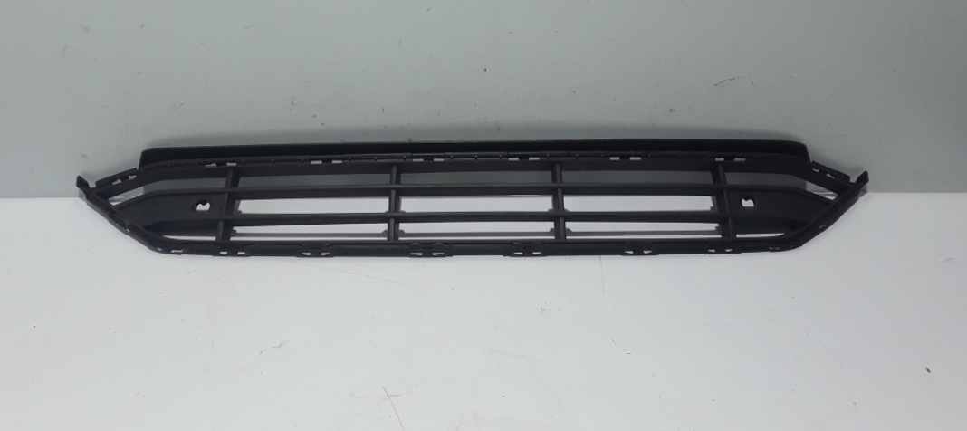 VOLVO XC90 Ön Tampon Orta Izgara - 31663497