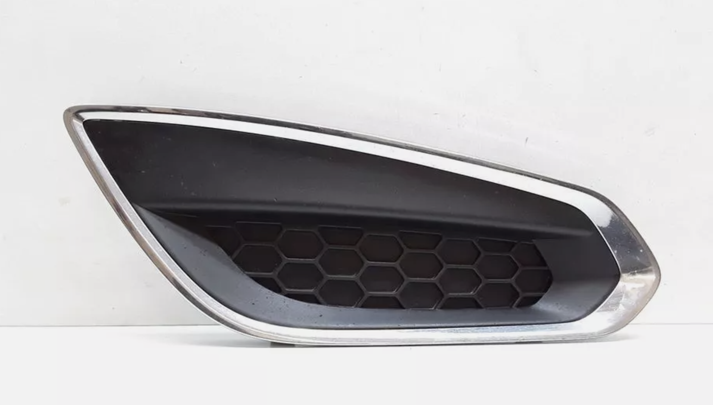 Volvo S60 Sağ Alt Tampon Izgarası 31294134