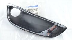 MOPAR 53167771 / K68143084AB Jeep Grand Cherokee Sağ Ön Sis Farı Çerçevesi