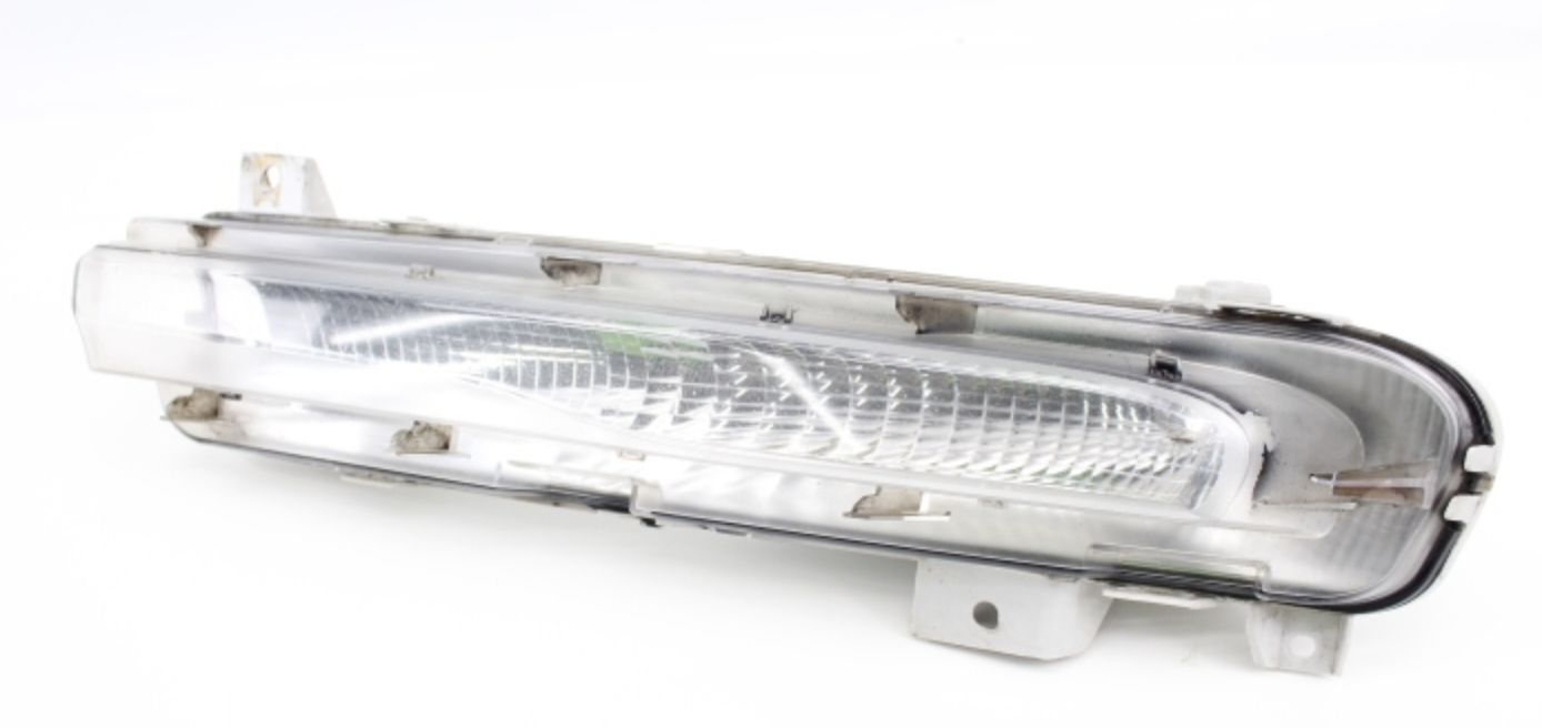 VOLVO V40 Sağ Sis Gündüz Pozisyon Lambası 31290581