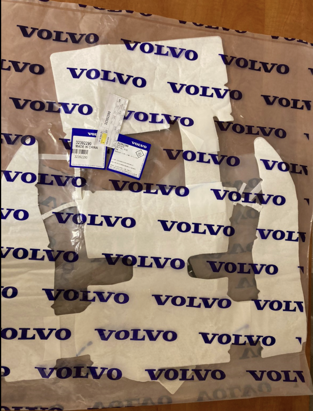 Volvo C40  XC40 Ön Koltuk Isıtma Pedi