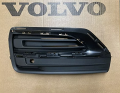 Volvo XC90 Ön Sol Tampon Izgarası 32345469