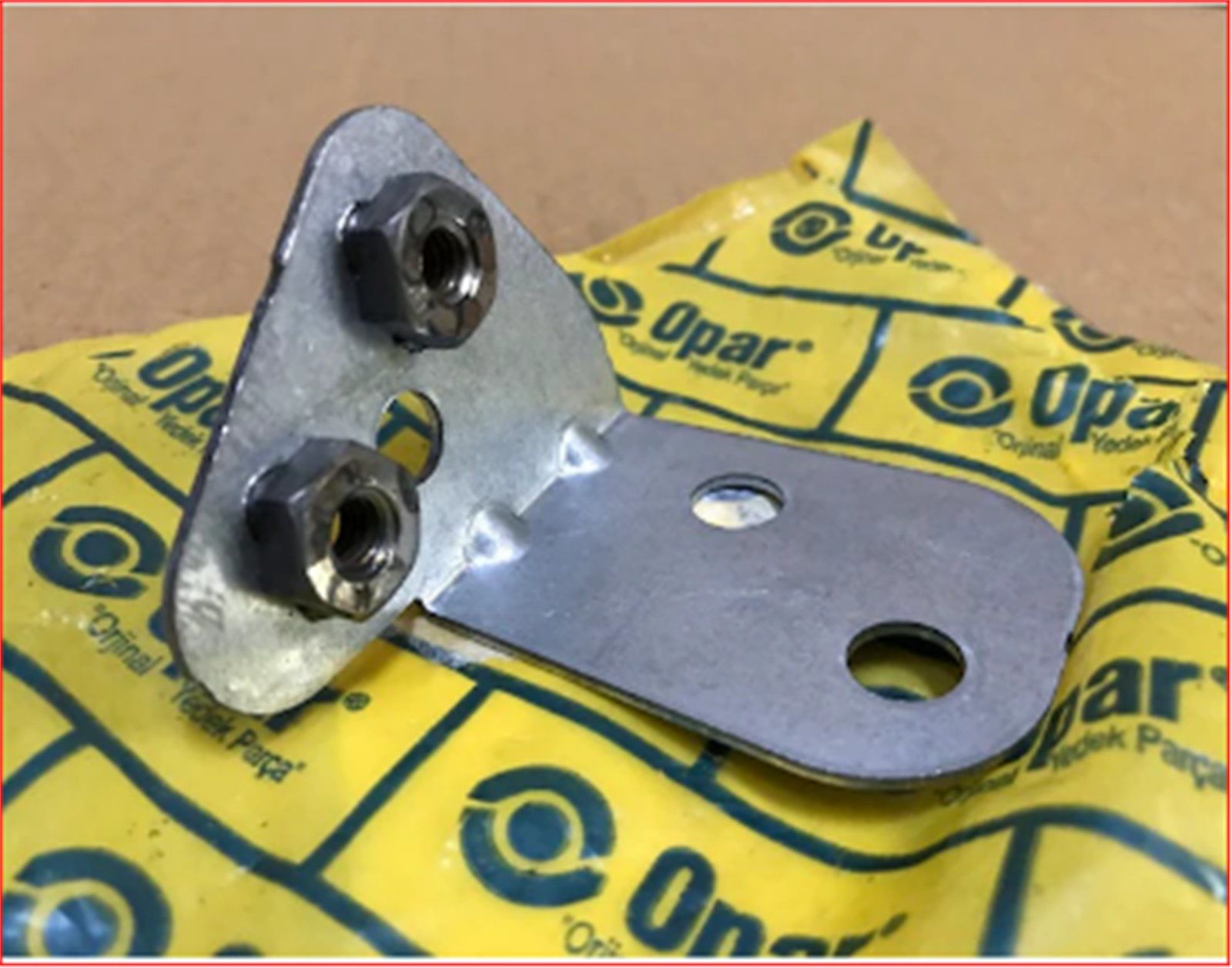 Fiat Doblo Sağ Ön Çamurluk Braketi OPAR 51811090