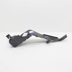 VOLVO 32377055 Montaj braketi, Ön sol tampon